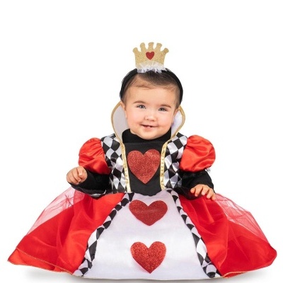 Bebé com vestido de princesa vermelho, branco e preto e coroa dourada.