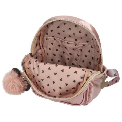 Mochila pequena rosa com interior estampado e chaveiro com pompom