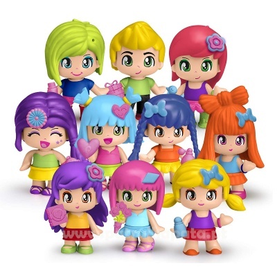 Conjunto de 10 bonecas coloridas com acessórios e roupas distintas