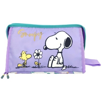 Estojo lilás com bordas verdes e estampa dos personagens Snoopy e Woodstock.