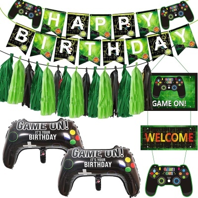 Decoração de aniversário com tema de videojogo, controller e letras 'HAPPY BIRTHDAY'