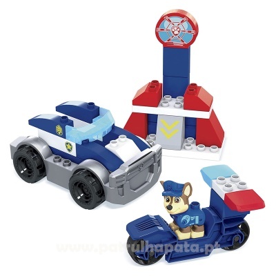 Brinquedo de polícia canina com carro, mota e elemento construtivo vermelho, branco e azul