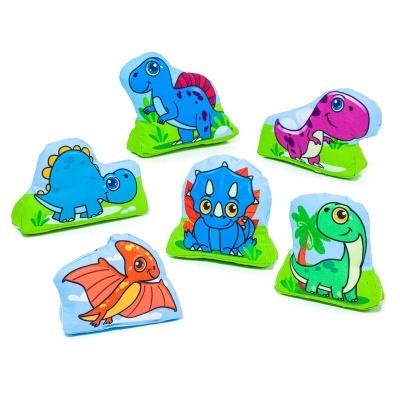Conjunto de peluches de dinossauros coloridos para crianças