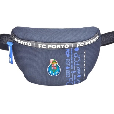 Pochete azul com escudo do FC Porto e texto FC PORTO na borda do fecho
