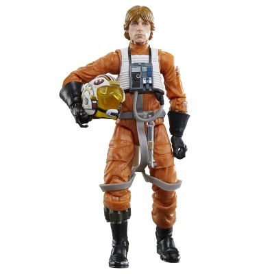 Figura de ação de piloto com fato laranja e capacete branco na mão