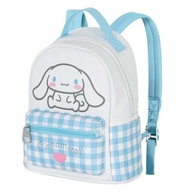 Mochila pequena branca e azul claro com desenho de personagem e padrão xadrez