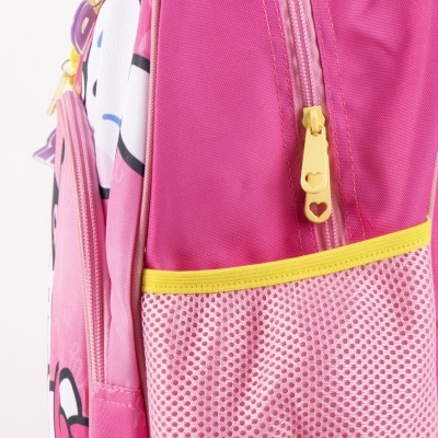 Mochila rosa com fechos amarelos e bolso em rede rosa