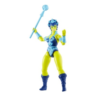 Figura de ação feminina azul e amarela com bastão sobre fundo branco