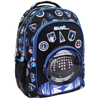 Mochila preta com design e bolsos com tema espacial e capacete de astronauta em relevo