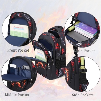 Mochila preta com padrão de fogo vermelho e branco mostrando bolsos frontais, principais, médios e laterais