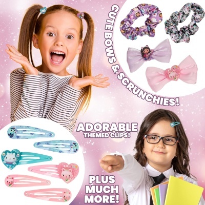 Crianças com acessórios de cabelo coloridos e texto promocional de scrunchies e ganchos temáticos
