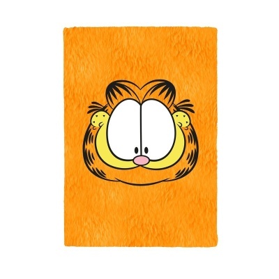 Tapete felpudo laranja com estampa do rosto do Garfield.