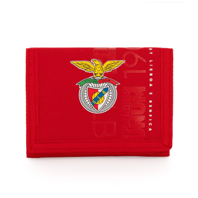 Carteira vermelha com emblema do Sport Lisboa e Benfica