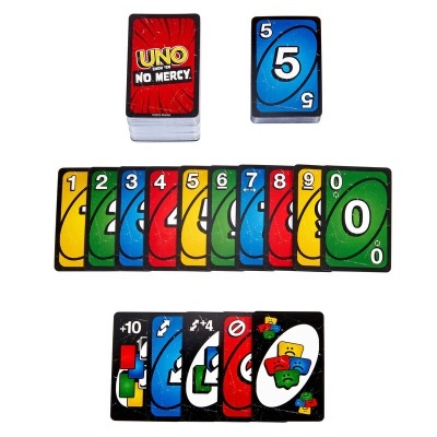 Cartas do jogo UNO em várias cores e números sobre fundo branco