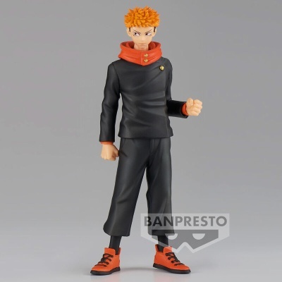 Figura de ação de personagem com cabelo laranja vestindo roupa preta e laranja