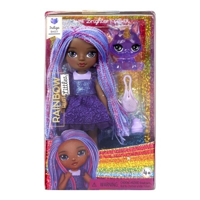 Boneca Rainbow High com vestido roxo e cabelo azul e rosa em caixa colorida com acessórios e unicórnio