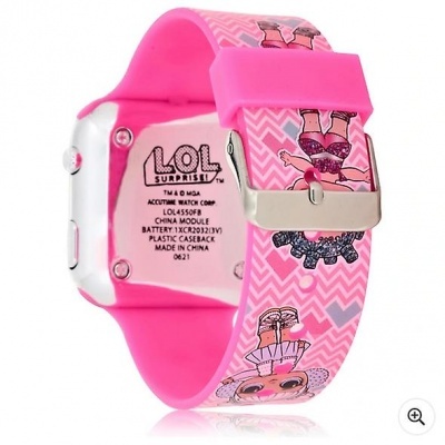 Relógio digital com bracelete cor-de-rosa decorado com personagens LOL Surprise