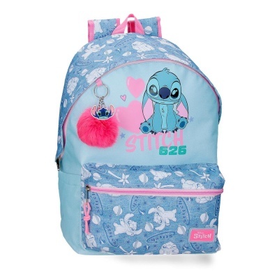 mochila azul com personagem Stitch e chaveiro rosa