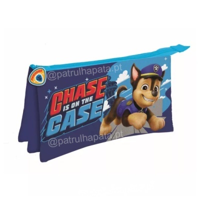 Estojo azul com personagem canina e texto CHASE IS ON THE CASE!