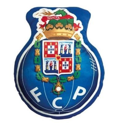 Almofada azul com brasão do F.C.P. e texto INVICTA
