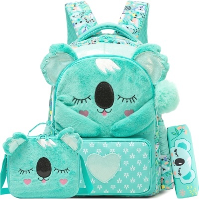 Mochila infantil azul turquesa com estampa de coala e acessórios combinando