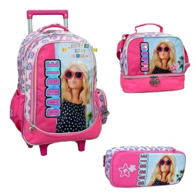 Mochila, lancheira e estojo rosa e azul claro com imagem e texto Barbie