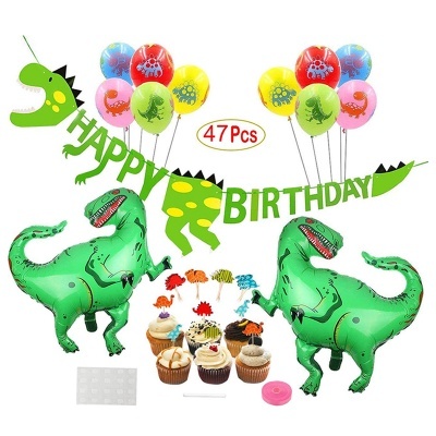 Decoração de aniversário com balões dinossauro e faixa HAPPY BIRTHDAY