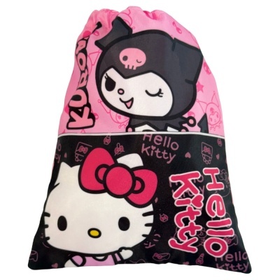 Saco rosa e preto com personagens Kuromi e Hello Kitty