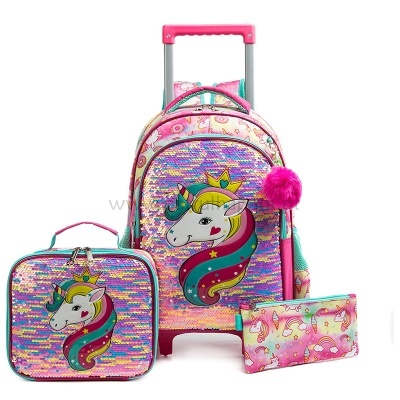 Conjunto de mochila com carrinho, lancheira e estojo com imagem de unicórnio e lantejoulas coloridas.