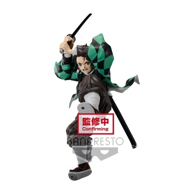 Figura de ação de personagem com quimono verde e preto xadrez segurando katana