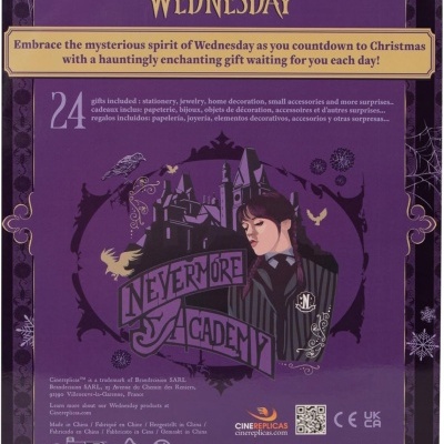 Caixa de advento roxa da Nevermore Academy com personagem Wednesday e castelo