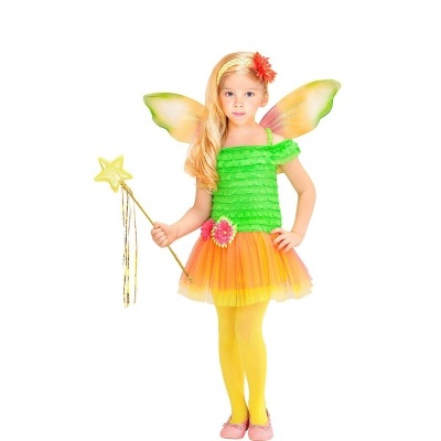 Criança vestida com fantasia de fada colorida com asas e varinha