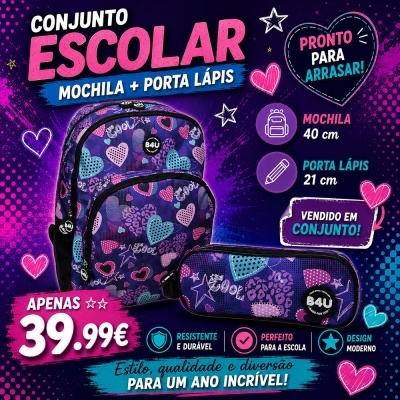 Conjunto escolar mochila e porta lápis com padrão de corações e estrelas em tons de roxo, azul e rosa.