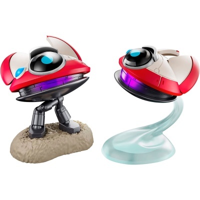 duas figuras de brinquedo futuristas vermelhas, pretas, brancas e azuis com bases diferentes