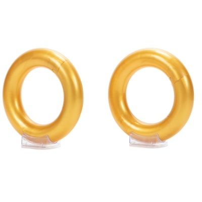 Dois anéis infláveis dourados em bases transparentes