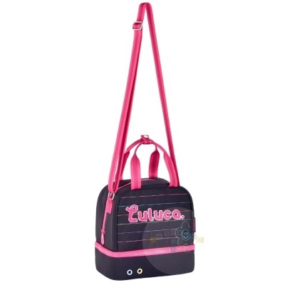 Bolsa mochila preta com detalhes rosa e logo 'LULUCO' em rosa