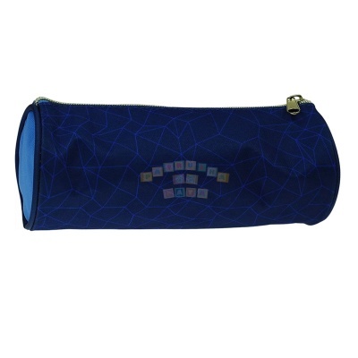 Estojo cilíndrico azul escuro com padrão geométrico e fecho dourado