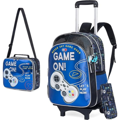 Mochila de rodas azul e lancheira com padrão de comandos e texto de jogo