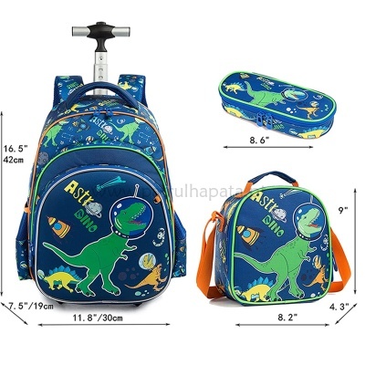 Conjunto de mochila, lancheira e estojo com padrão de dinossauros verdes e texto 'ASTRO Dino'