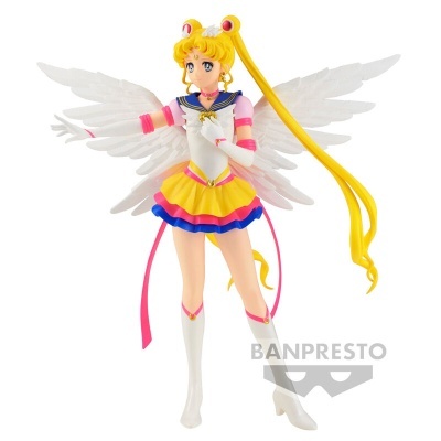 Figura de coleção Sailor Moon com asas e uniforme colorido