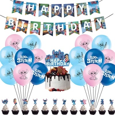 Decoração de festa Stitch com balões, faixa HAPPY BIRTHDAY e cupcakes decorados