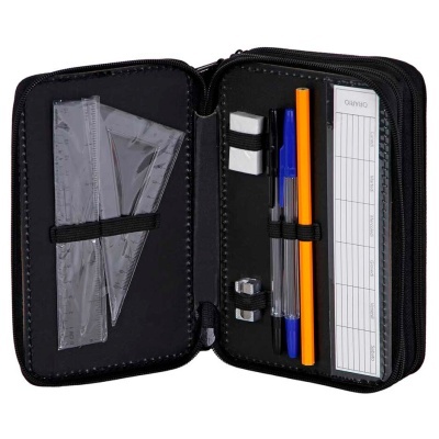 Estojo escolar preto aberto com material de papelaria organizado