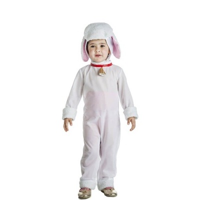 Criança com fato de ovelha branco e chapéu com orelhas cor-de-rosa