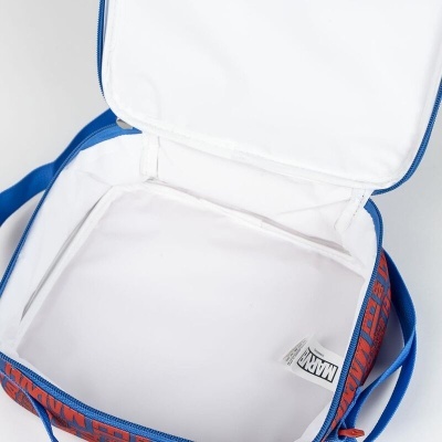 Mala mochila aberta com interior branco e faixa azul com texto vermelho Marvel