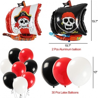 Conjunto de balões de festa com tema pirata e balões coloridos.