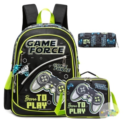 Conjunto de mochila, lancheira e estojo com tema de videojogos e cores preto e verde