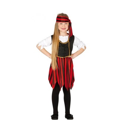 Criança com fantasia de pirata vermelha e preta