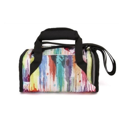 Bolsa de mão pequena com padrão pintado colorido e alças pretas