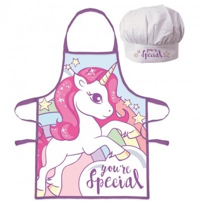Avental com estampa de unicórnio e texto 'you're special' com chapéu de cozinheiro branco correspondente