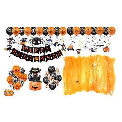 Decoração de Halloween com balões, letras HAPPY HALLOWEEN, figuras de gato, aranha e abóbora, papel amarelo com aranhas falsas e elementos suspensos